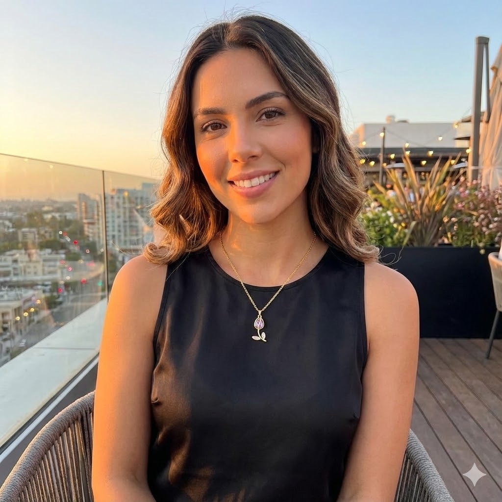 Collar "Tulipán Eterno" - El Florecer de la Elegancia Delicada